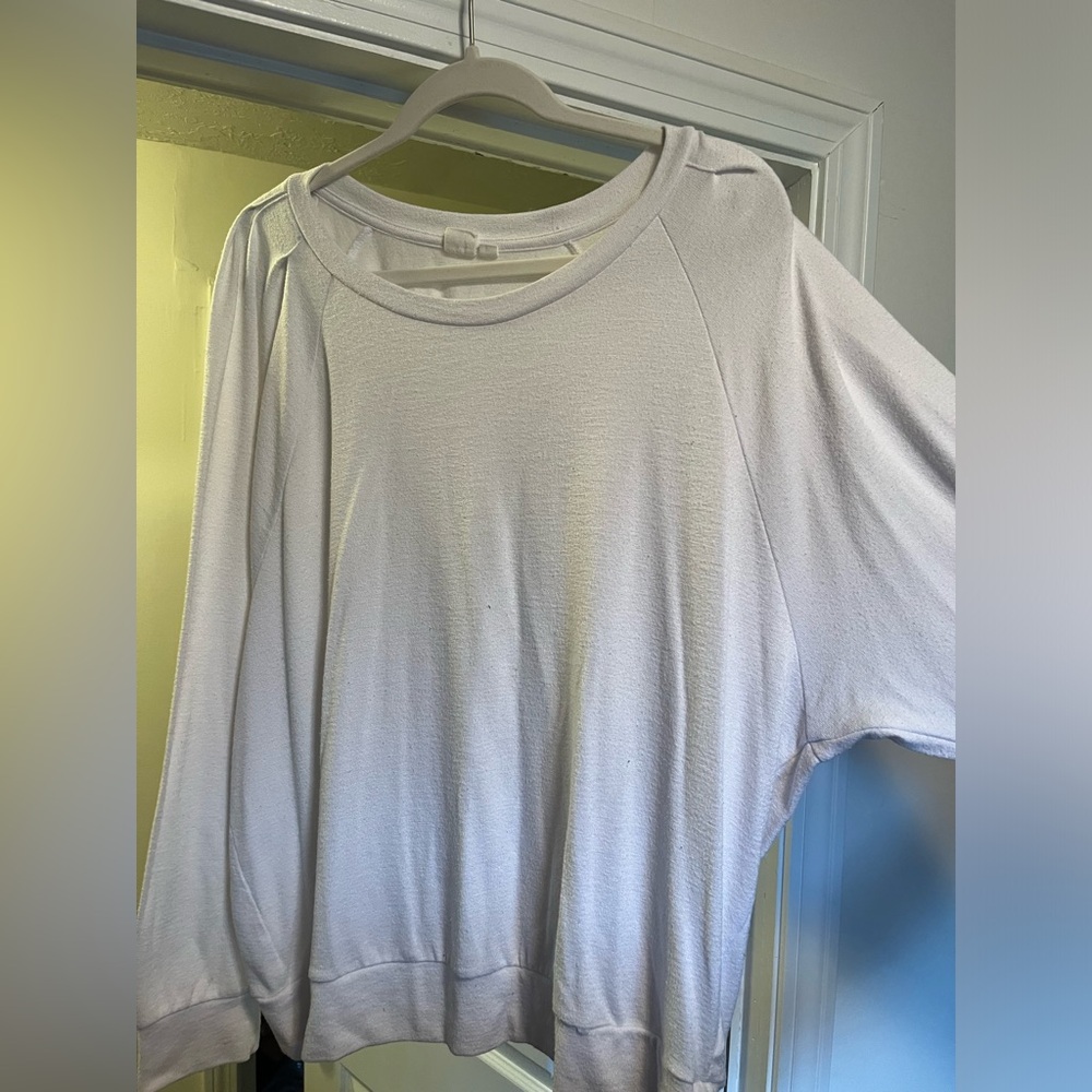 Long sleeve white Gap shirt